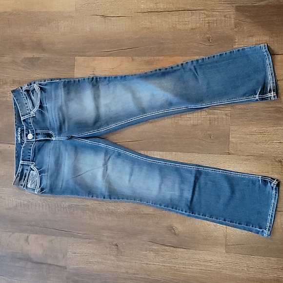 Maurices 5/6 reg jeans - Picture 6 of 10